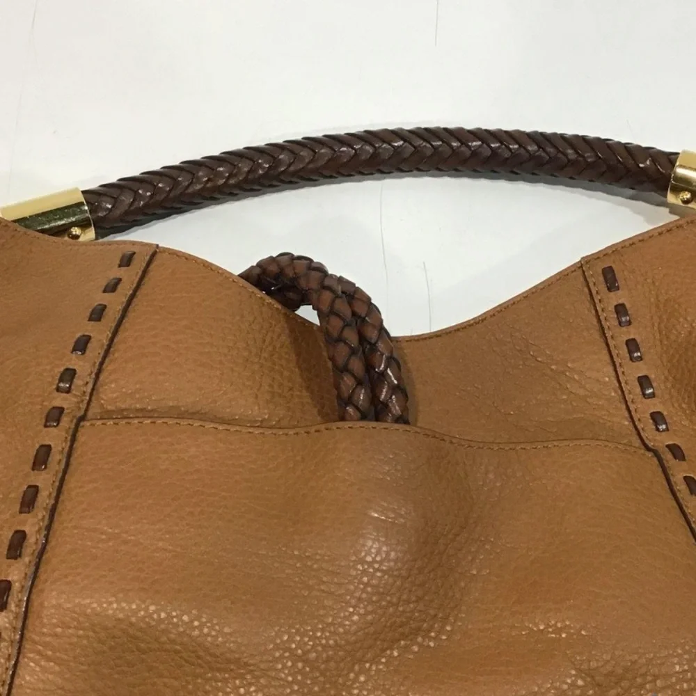 Women’s Michael Kors Elegant Tan Pebble Grain Leather Hobo Bag